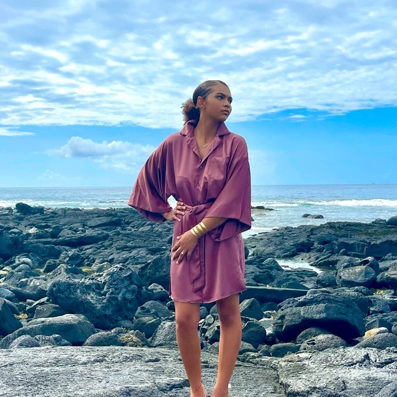 NWT The King Kouture Kimono Sleeve Satin Plum Pink Shirt Dress Medium - Picture 4 of 7